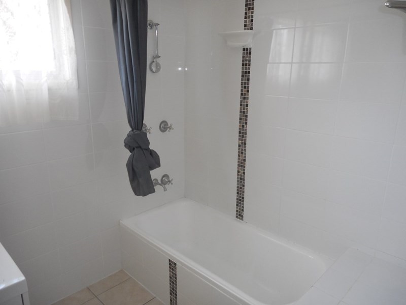 7 Mary Street, The Range QLD 4700