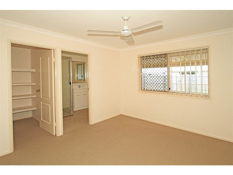 24 Chatterton Boulevard, Gracemere QLD 4702