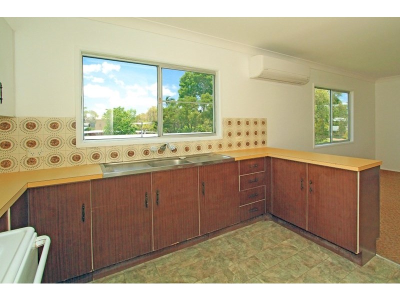 32 Twigg Street, Park Avenue QLD 4701