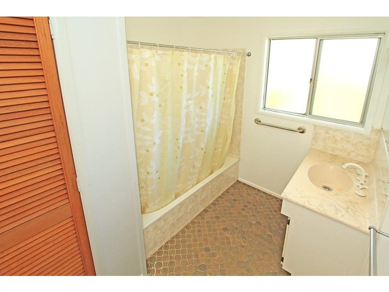 32 Twigg Street, Park Avenue QLD 4701