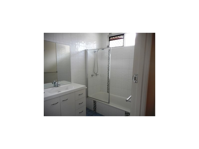 5 Savage Street, Wandal QLD 4700