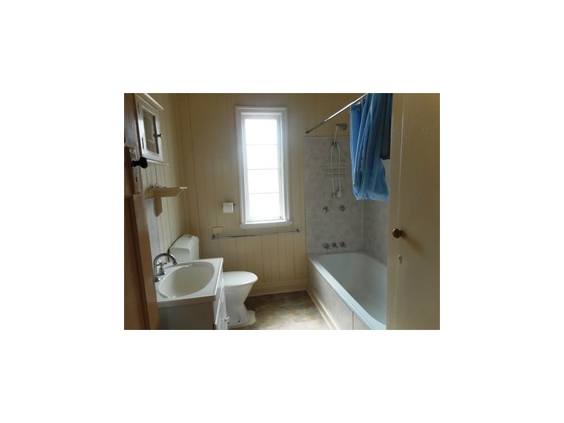 33 Willis Street, West Rockhampton QLD 4700