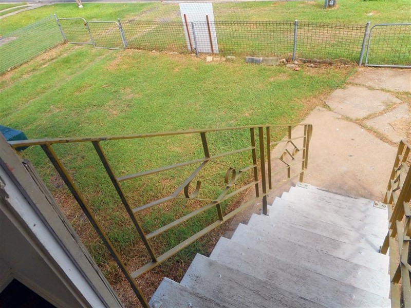 6 Tung Yeen Street, Park Avenue QLD 4701