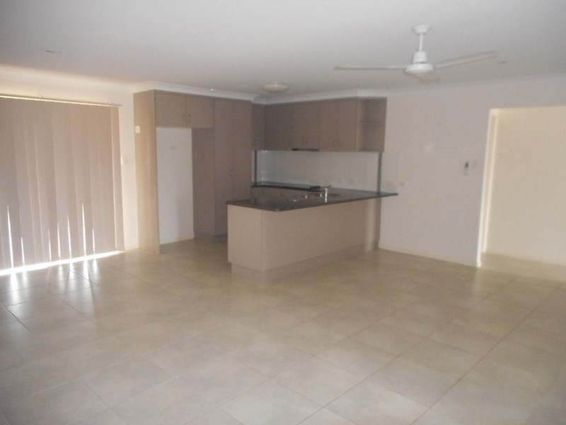 33 Justin Street, Gracemere QLD 4702