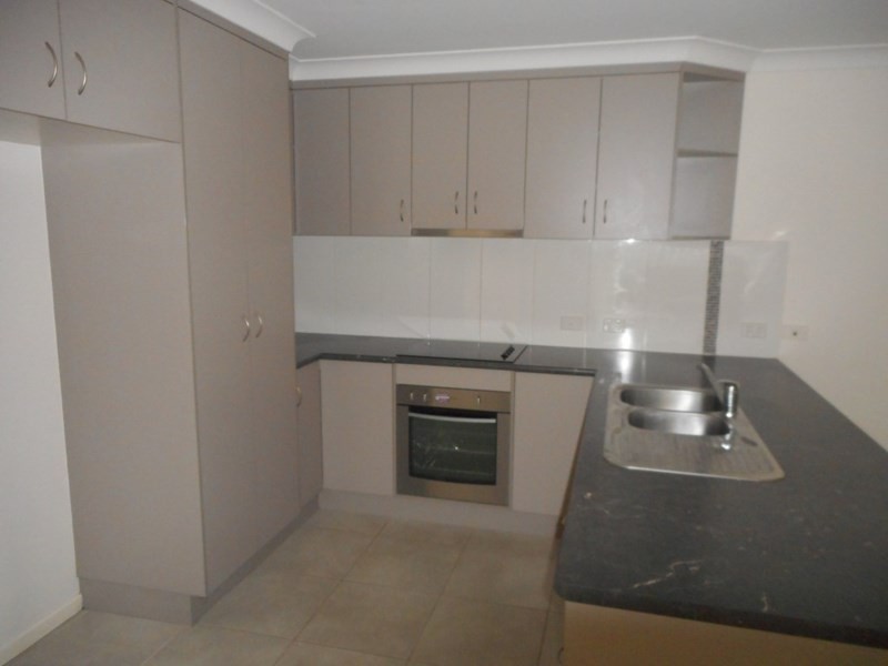 33 Justin Street, Gracemere QLD 4702