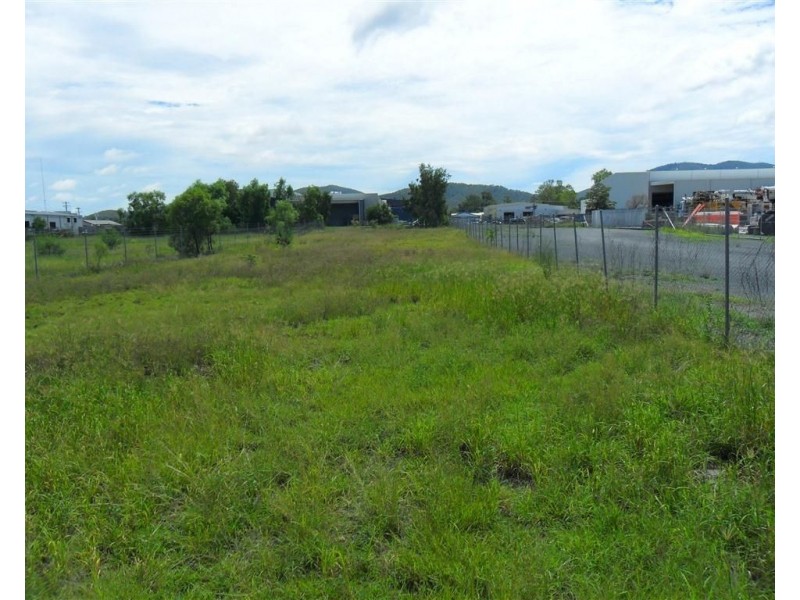 10 Chappell Street, Kawana QLD 4701