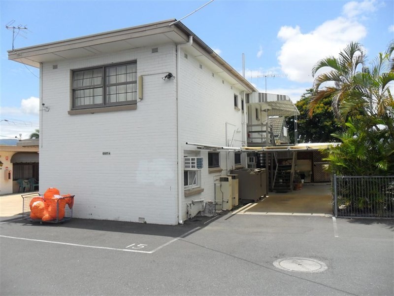 100 Gladstone Road, Allenstown QLD 4700