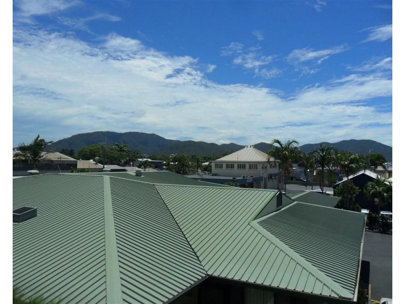 35-37 Macaree Street, Berserker QLD 4701