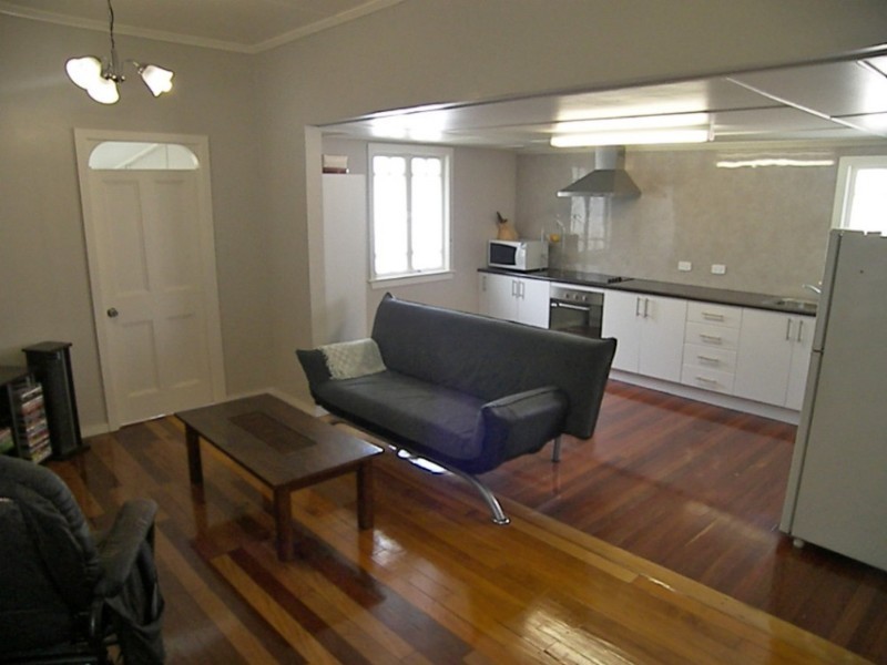 11 Pennycuick Street, The Range QLD 4700