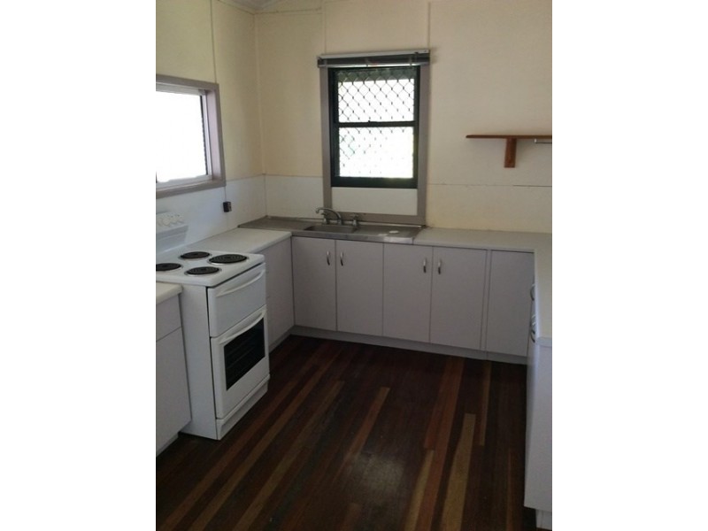 147 Part Street, Berserker QLD 4701