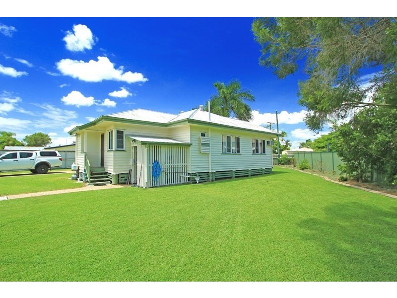 18 Wilmington Street, Kawana QLD 4701
