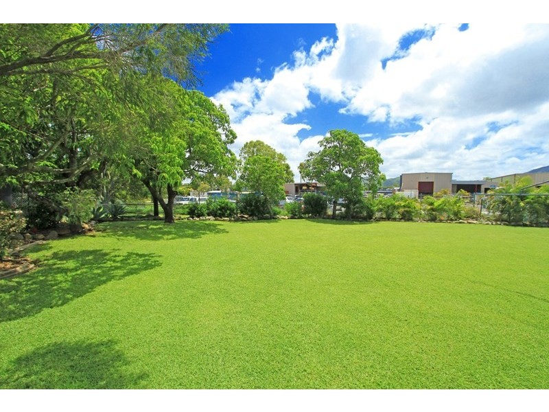 18 Wilmington Street, Kawana QLD 4701