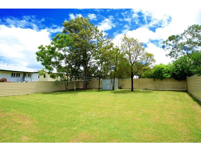 61 Deacon Street, Berserker QLD 4701
