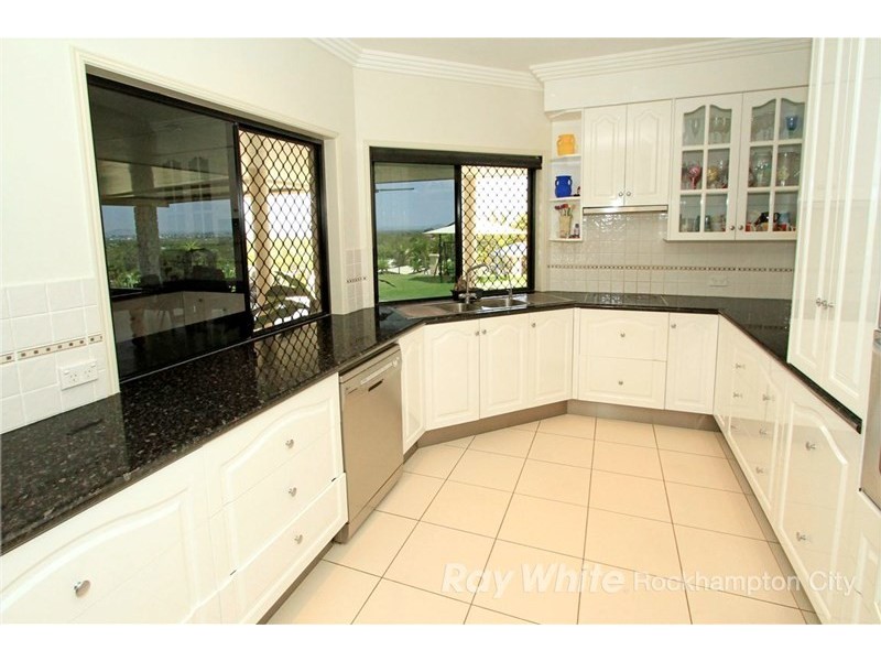 5 Greenwood Close, Frenchville QLD 4701