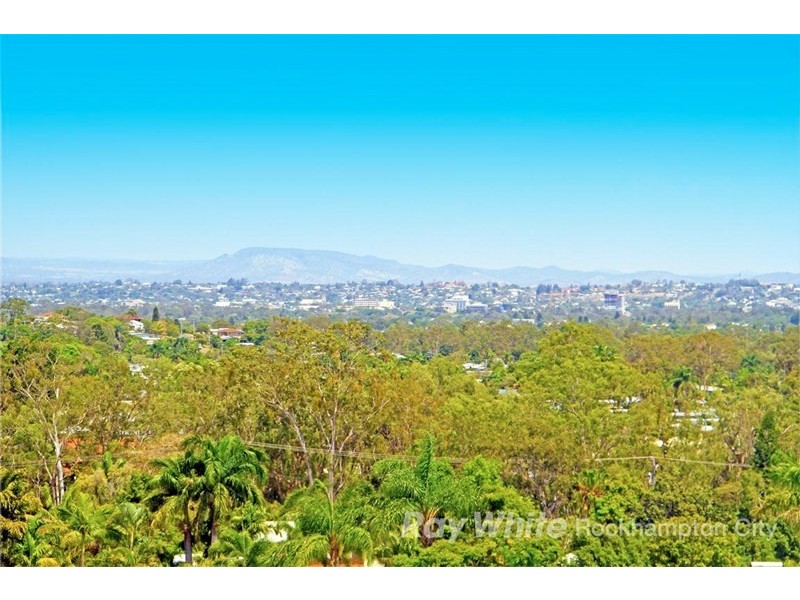 5 Greenwood Close, Frenchville QLD 4701