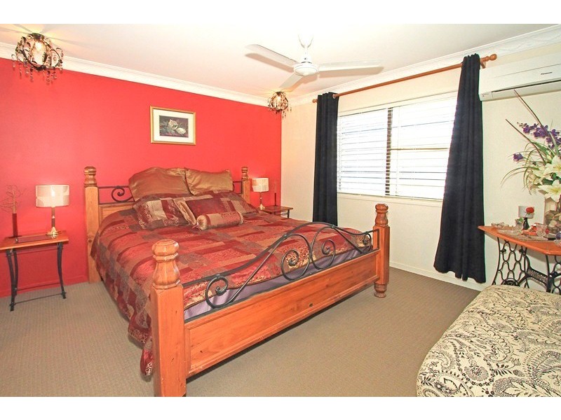 11 Crick Street, Kawana QLD 4701