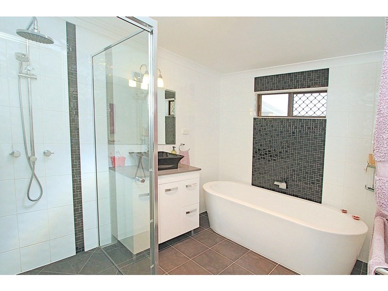 11 Crick Street, Kawana QLD 4701