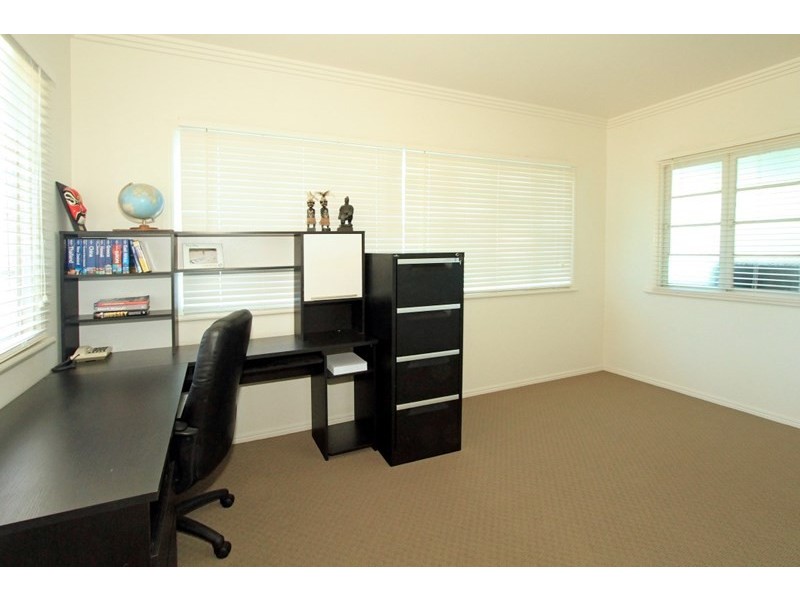 50 Knutsford Street, Wandal QLD 4700