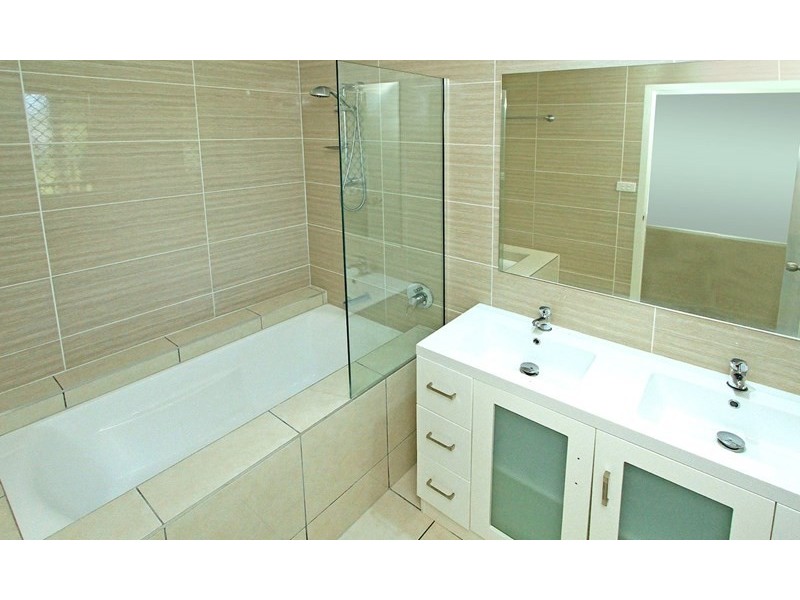 50 Knutsford Street, Wandal QLD 4700