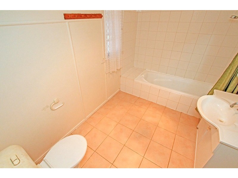 9 Spencer Street, The Range QLD 4700