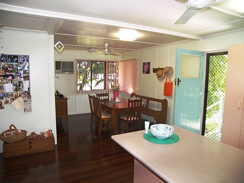 2 Bencke Street, West Rockhampton QLD 4700