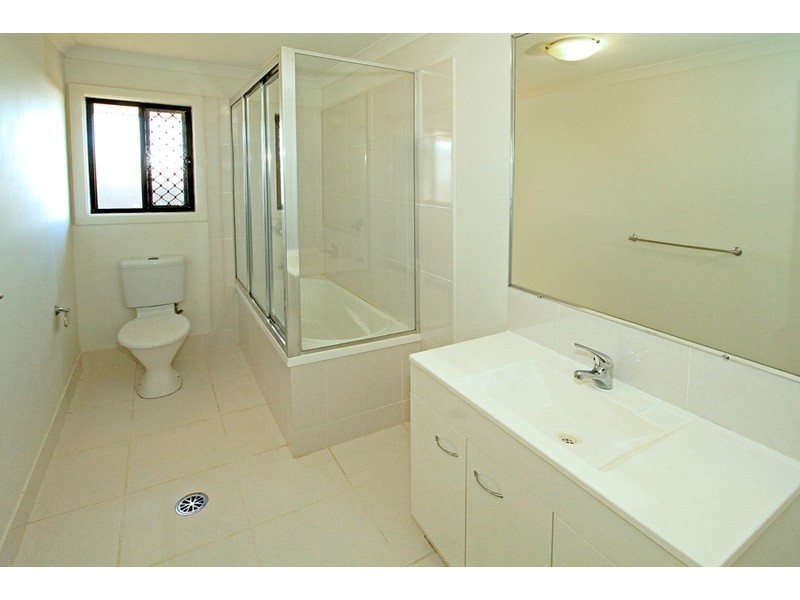 35 Leichhardt Drive, Gracemere QLD 4702