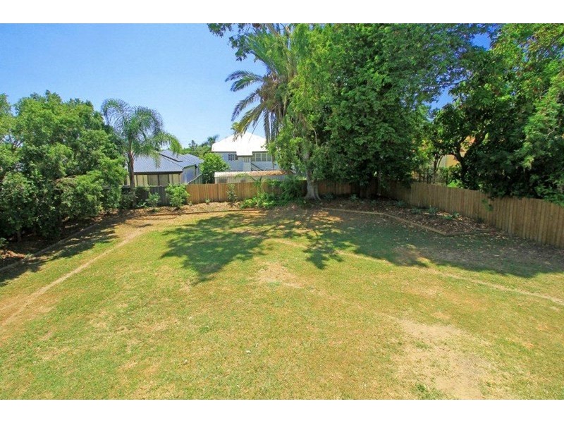 79 Armstrong Street, Berserker QLD 4701