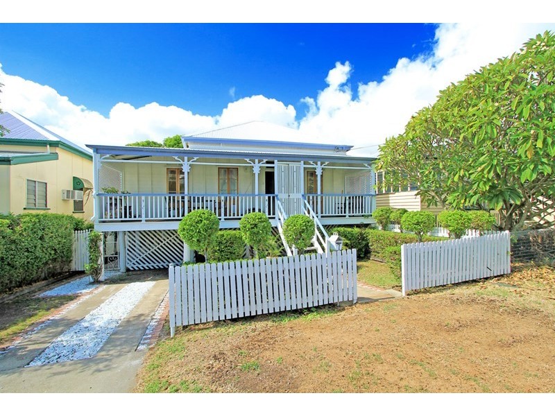 7 Cousins Street, The Range QLD 4700