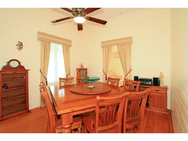 7 Cousins Street, The Range QLD 4700