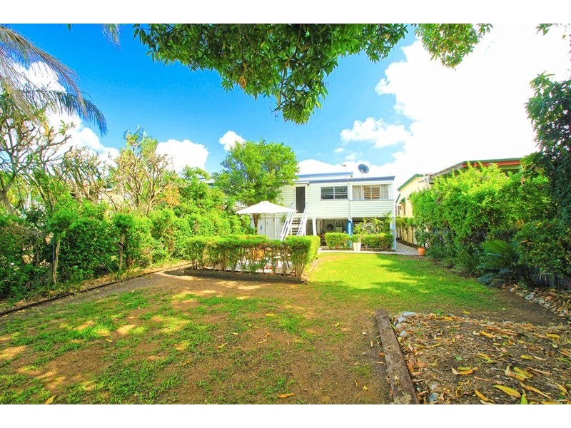 7 Cousins Street, The Range QLD 4700