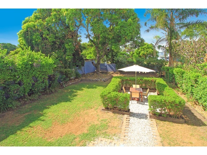 7 Cousins Street, The Range QLD 4700