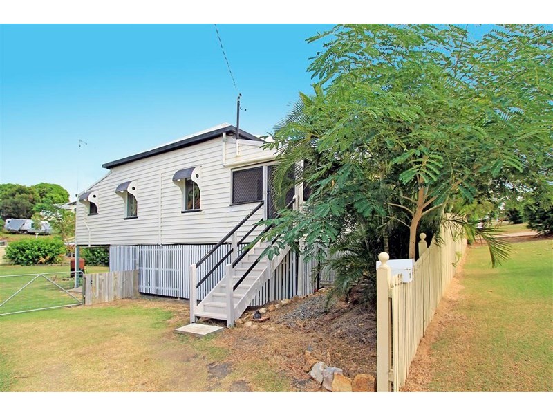 20 Quarry Street, The Range QLD 4700
