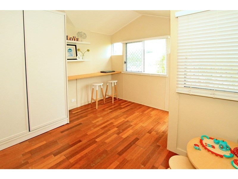 94 Stamford Street, Berserker QLD 4701