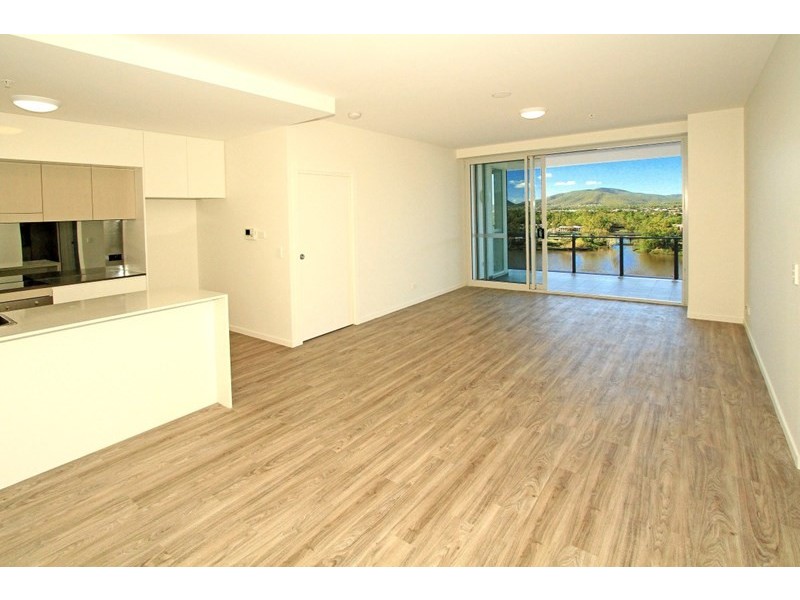 1103/5 The Empire, Rockhampton City QLD 4700