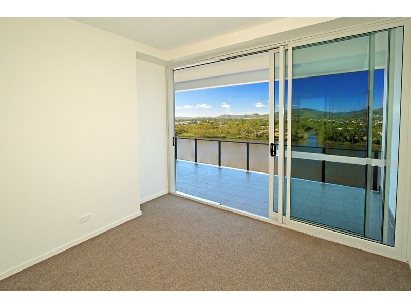 1103/5 The Empire, Rockhampton City QLD 4700