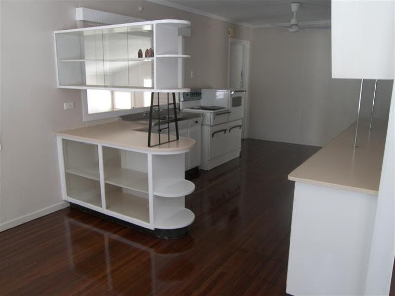 206 Upper Dawson Road, Allenstown QLD 4700