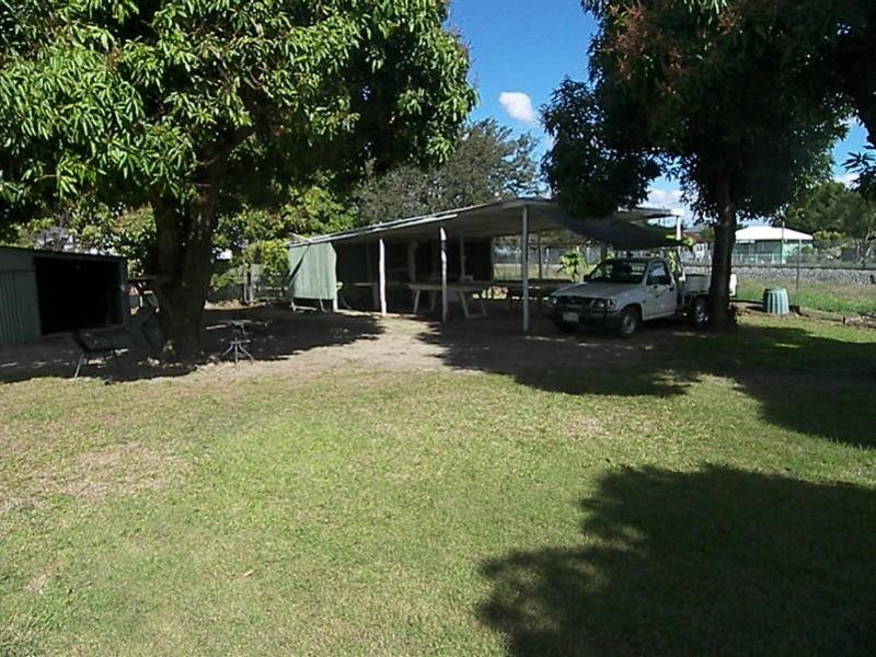 40 Underwood Street, Park Avenue QLD 4701
