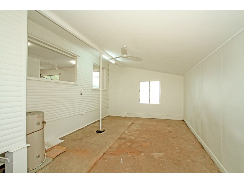 206 Upper Dawson Road, The Range QLD 4700