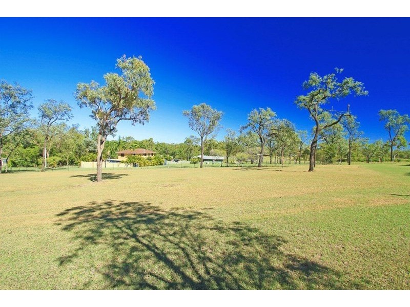 27 Angela Road, Rockyview QLD 4701