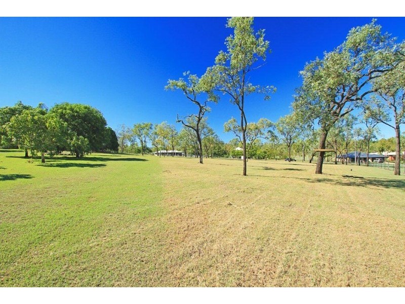27 Angela Road, Rockyview QLD 4701