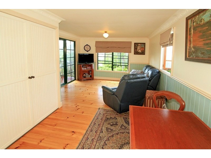 27 Agnes Street, The Range QLD 4700