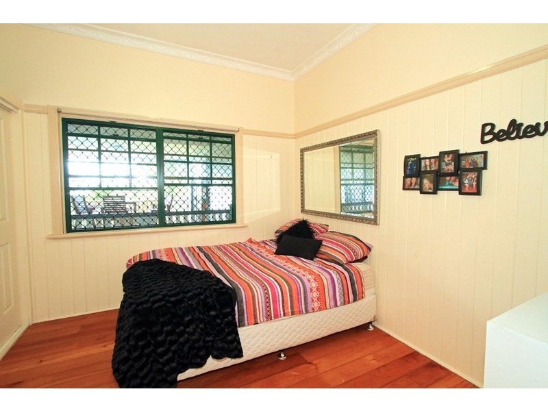 27 Agnes Street, The Range QLD 4700