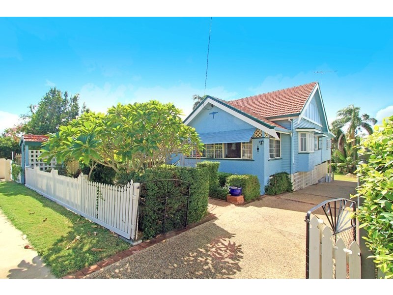 27 Agnes Street, The Range QLD 4700