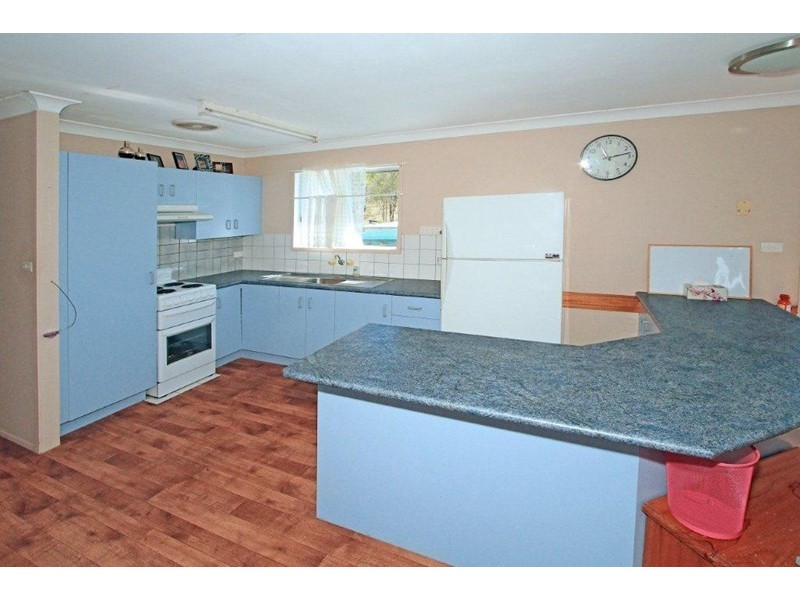 11 Albert Street, Stanwell QLD 4702