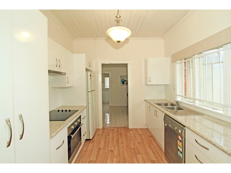 124 Rodboro Street, Berserker QLD 4701