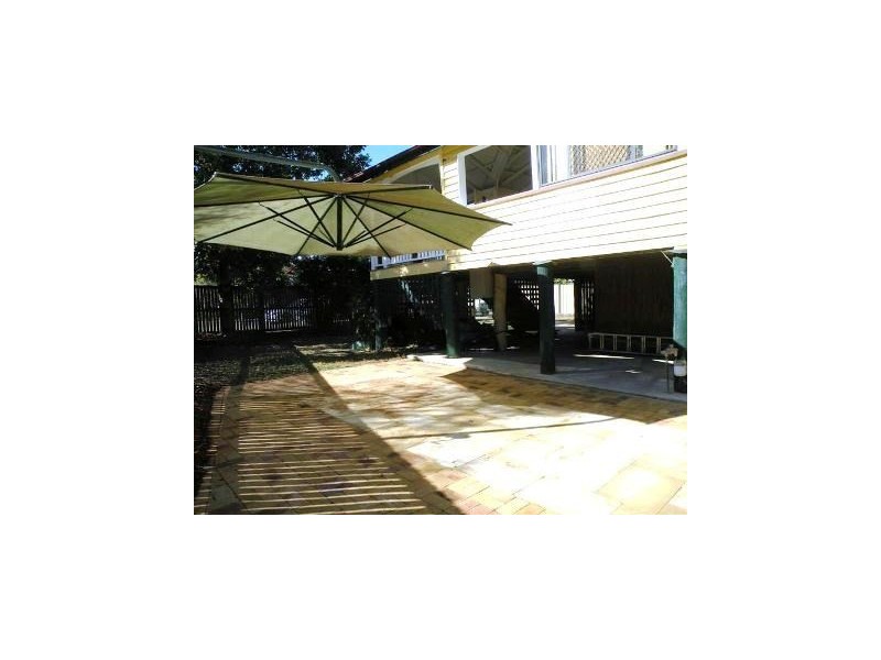 123 Spike Street, Berserker QLD 4701