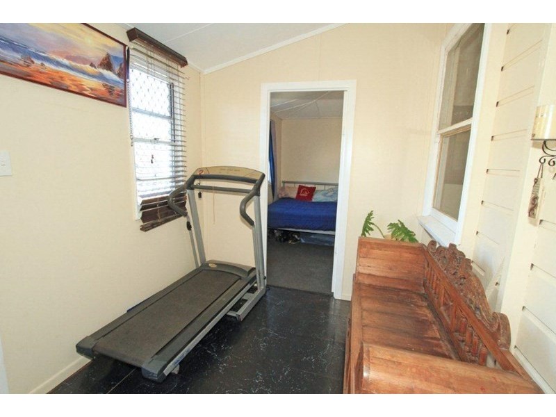 353 Rhodes Street, Koongal QLD 4701