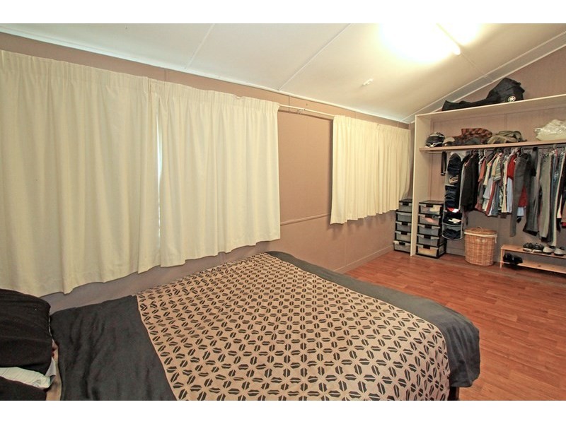 5 Werner Street, Park Avenue QLD 4701