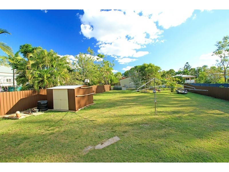 5 Werner Street, Park Avenue QLD 4701