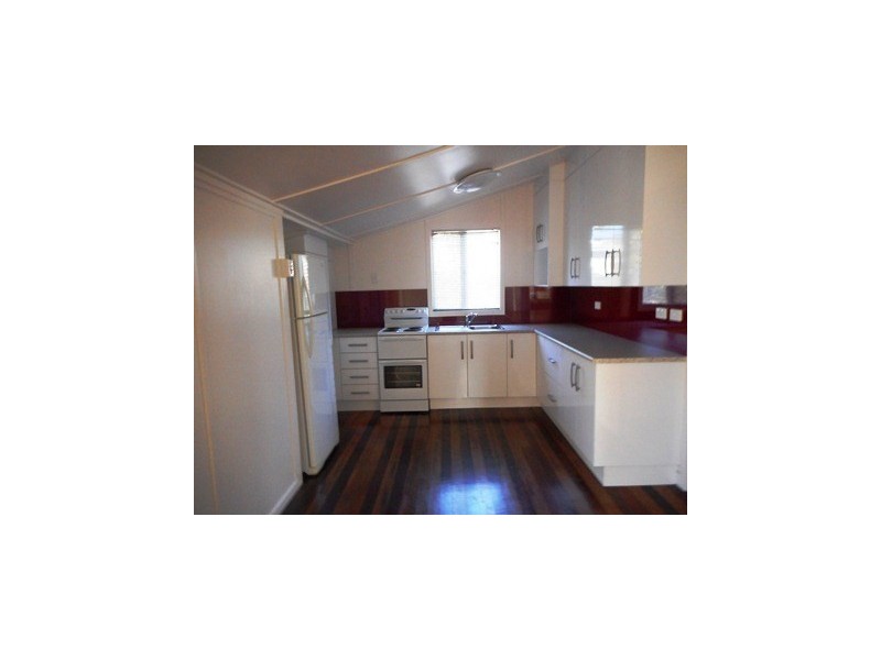 32 Pilkington Street, Koongal QLD 4701